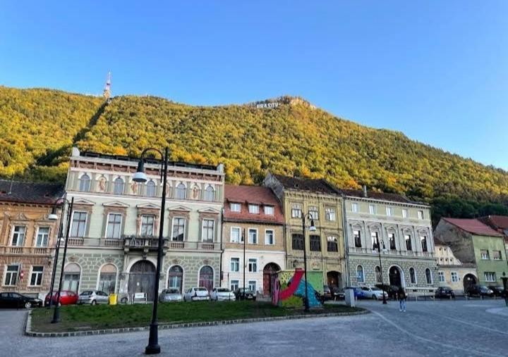 Piata Sfatului Pietonal Apartment Braşov Exteriör bild