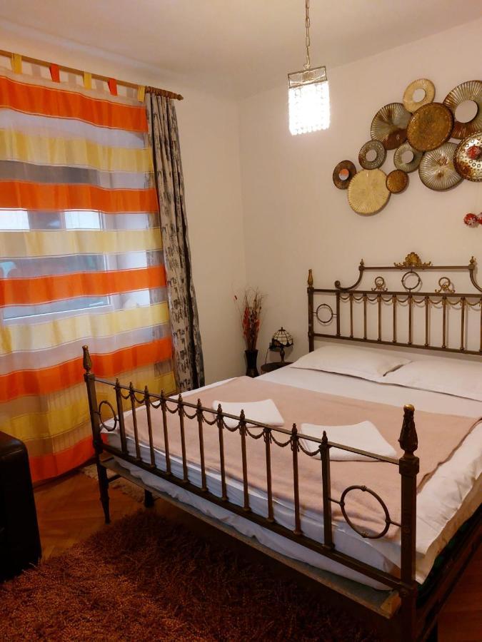 Piata Sfatului Pietonal Apartment Braşov Exteriör bild