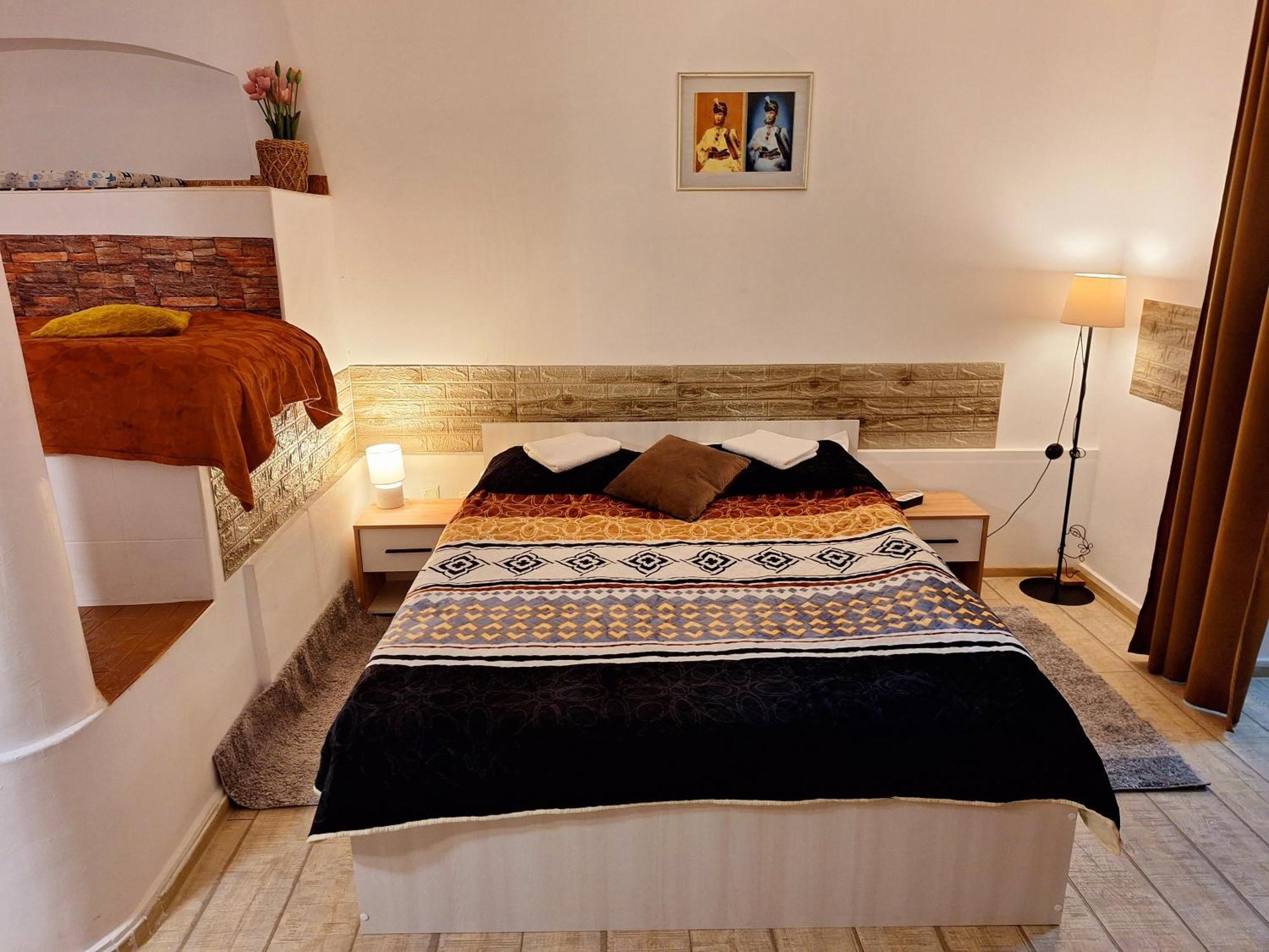 Piata Sfatului Pietonal Apartment Braşov Exteriör bild